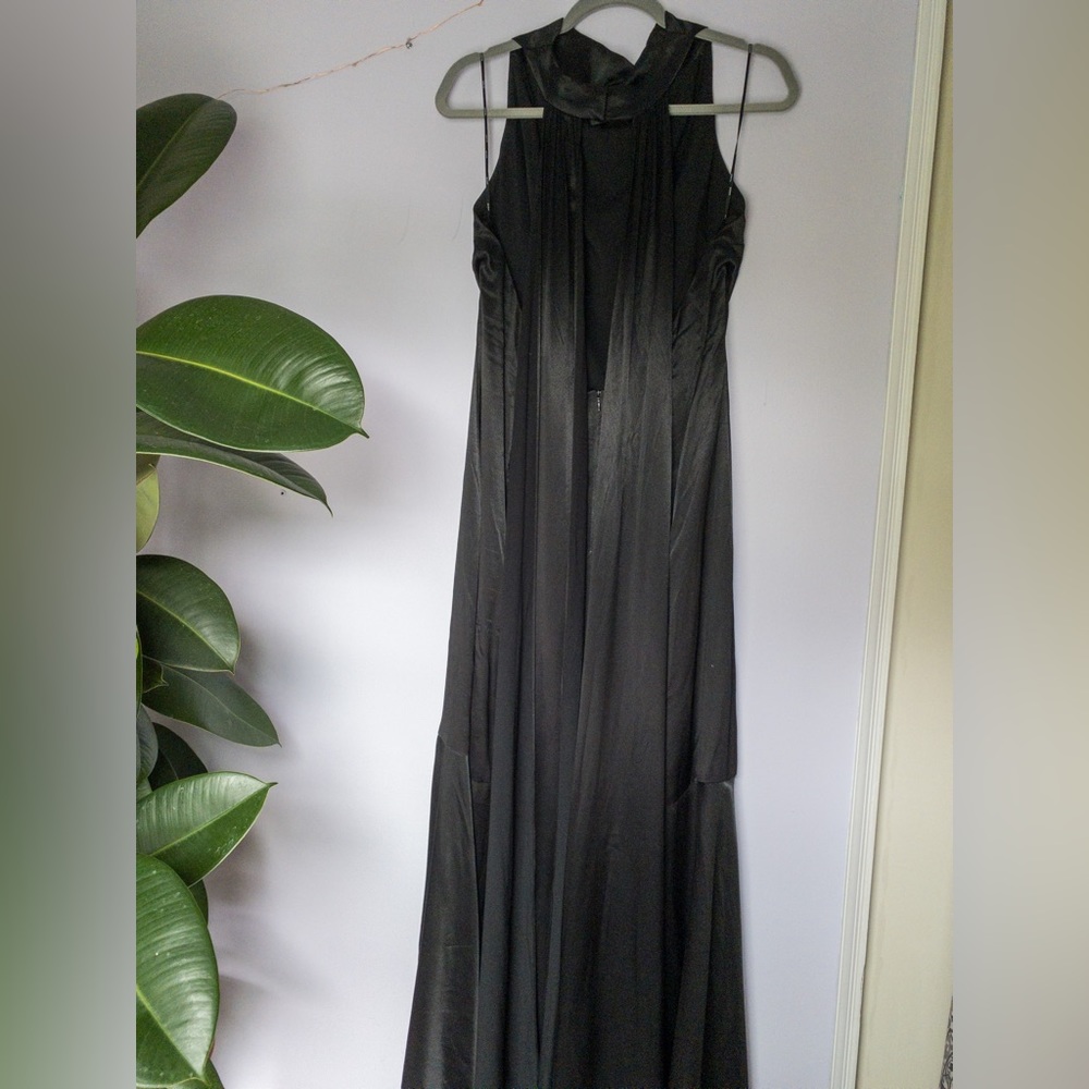 ELLIAT | Barcelona Satin Maxi Dress - Picture 14 of 16